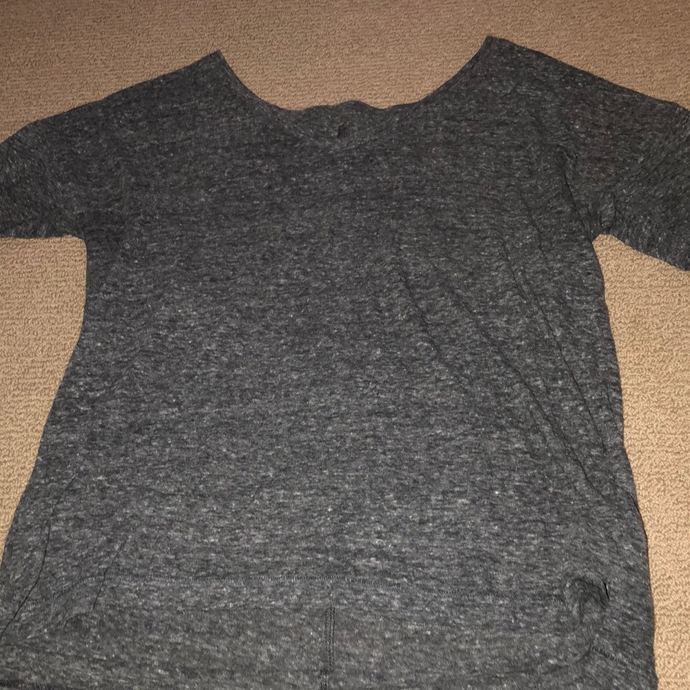 grey shirt